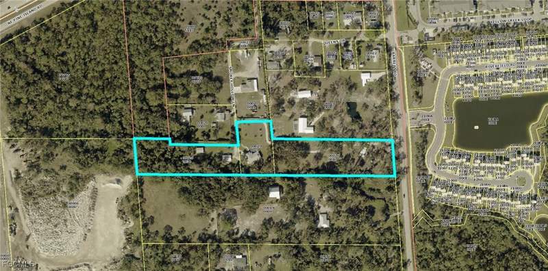 3 bedroom SingleFamilyResidence at 14630 Smokey Hollow Ln, North Fort Myers, North Fort Myers — photo 4
