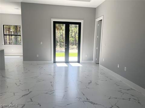 4448 14th Ave NE, Naples FL - photo 6 of 18