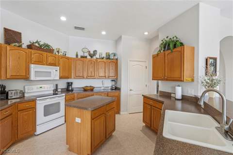 5307 SW 25th Pl, Cape Coral FL - photo 14 of 47