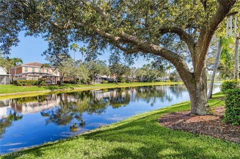 5733 Cove Cir, Naples FL - photo 24 of 32