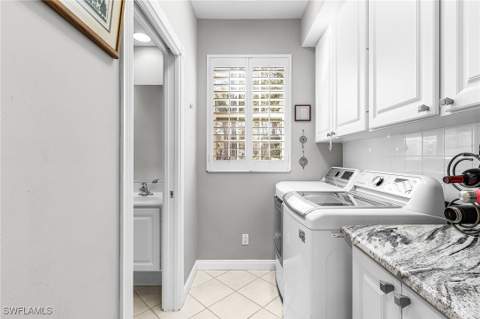 5733 Cove Cir, Naples FL - photo 7 of 32