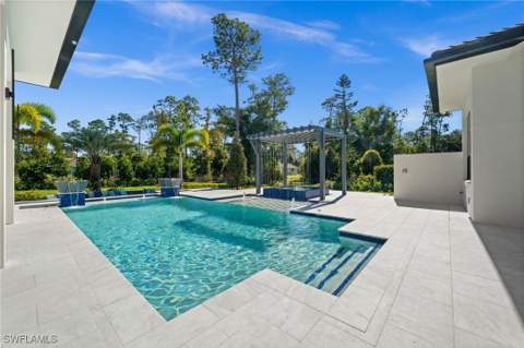 2272 Oakes Blvd, Naples FL - photo 6 of 49