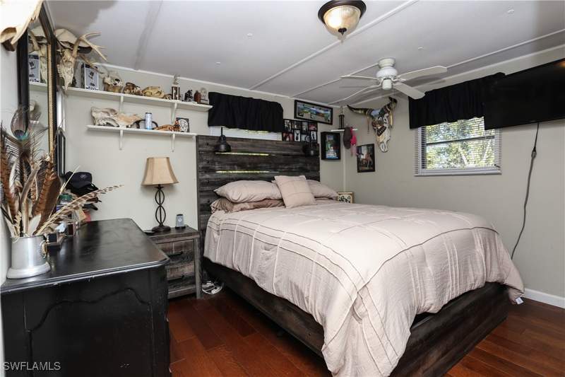 2 bedroom ManufacturedHome at 893 Manatee Rd, Riverwood, Naples — photo 5