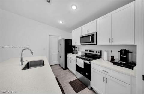 4217 NE 23rd Pl, Cape Coral FL - photo 13 of 19