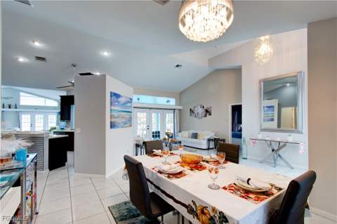 4332 Country Club Blvd, Cape Coral FL - photo 6 of 45