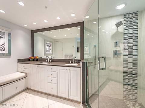 7515 Pelican Bay Blvd 9C, Naples FL - photo 16 of 47