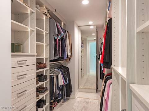 7515 Pelican Bay Blvd 9C, Naples FL - photo 17 of 47