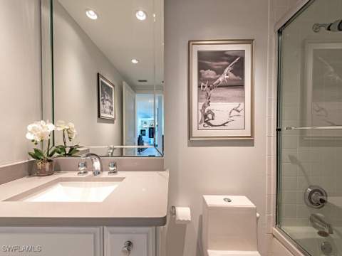 7515 Pelican Bay Blvd 9C, Naples FL - photo 19 of 47