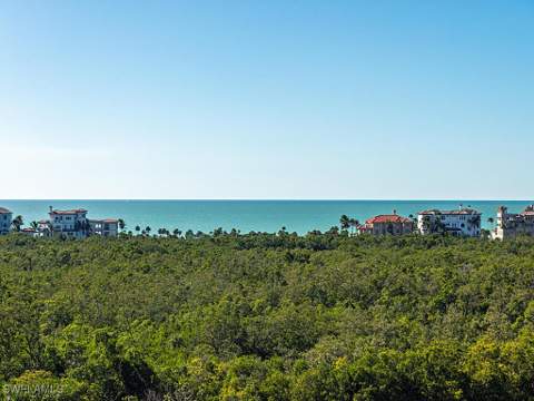 7515 Pelican Bay Blvd 9C, Naples FL - photo 24 of 47