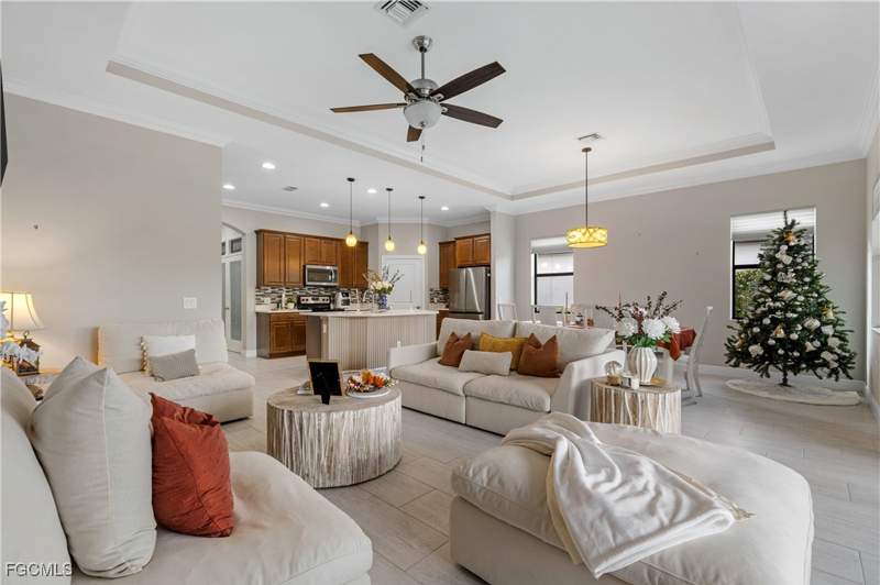 3 bedroom SingleFamilyResidence at 11546 Onyx Cir, Arborwood Preserve, Fort Myers — photo 3