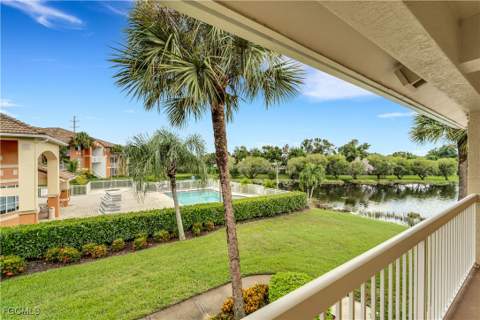 6450 Aragon Way 202, Fort Myers FL - photo 13 of 24