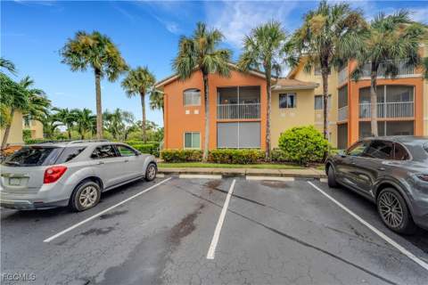 6450 Aragon Way 202, Fort Myers FL - photo 14 of 24
