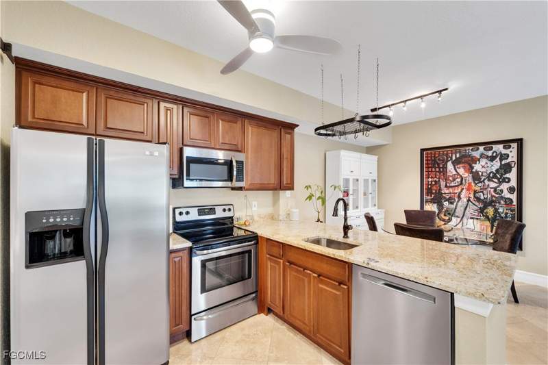 2 bedroom Condominium at 6450 Aragon Way 202, Tuscany Gardens, Fort Myers — photo 2