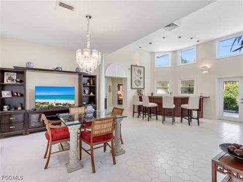 1299 Plumosa Dr, Fort Myers FL - photo 15 of 50