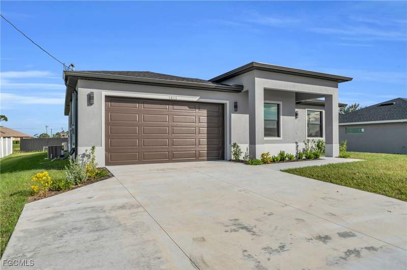 4 bedroom SingleFamilyResidence at 1013 El Dorado Blvd N, Cape Coral, Cape Coral — photo 3