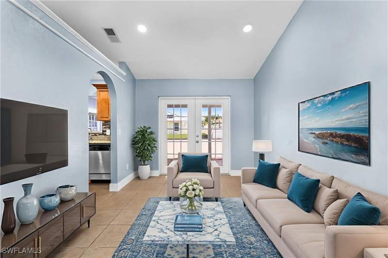 4 bedroom SingleFamilyResidence at 1715 NE 2nd Ave, Cape Coral, Cape Coral — photo 2