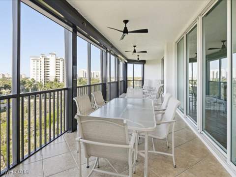 445 Cove Tower Dr 704, Naples FL - photo 9 of 33