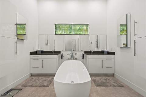 5324 Mayfair Ct, Cape Coral FL - photo 13 of 49