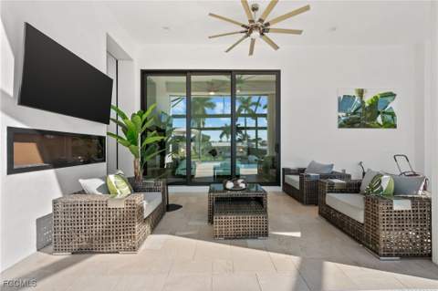 5324 Mayfair Ct, Cape Coral FL - photo 15 of 49