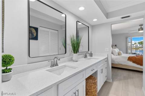 816 Gulf Pavilion Dr 102, Naples FL - photo 16 of 39