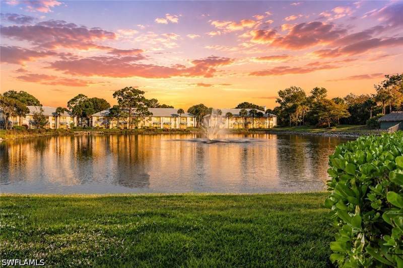 2 bedroom Condominium at 816 Gulf Pavilion Dr 102, Pavilion Club, Naples — photo 2