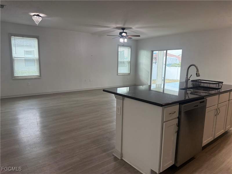 3 bedroom SingleFamilyResidence at 3405 NW 9th St, Cape Coral, Cape Coral — photo 4