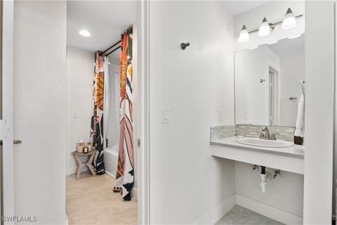 3060 Woodside Ave, Naples FL - photo 24 of 36