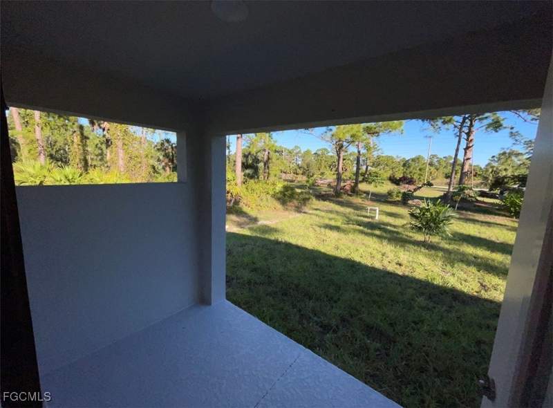 3 bedroom SingleFamilyResidence at 3420 67th St W, Lehigh Acres, Lehigh Acres — photo 2