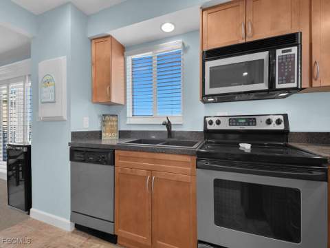 7400 Estero Blvd 512, Fort Myers Beach FL - photo 7 of 34