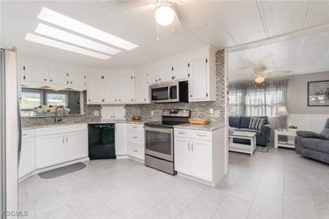 5508 Colonial Rd, North Fort Myers FL - photo 10 of 29