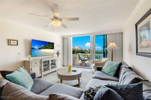 200 Periwinkle Way 214, Sanibel FL - photo 18 of 38