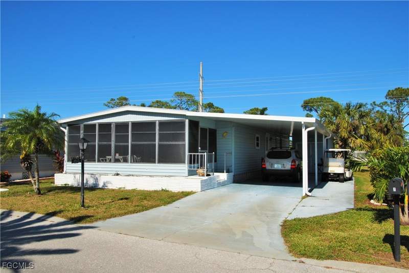 2 bedroom ManufacturedHome at 7 Nicklaus Blvd, Six Lakes Country Club, North Fort Myers — photo 2