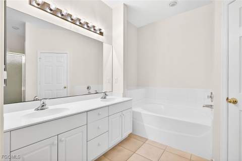 11865 Bayport Ln 1201, Fort Myers FL - photo 23 of 50