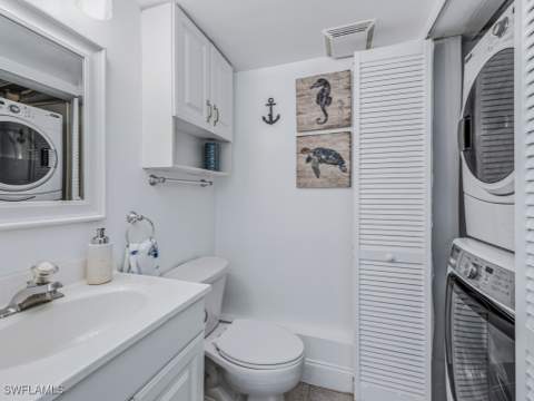 1146 Bald Eagle Dr D8, Marco Island FL - photo 13 of 19