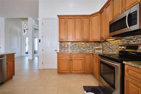 1906 SW 30th Ter, Cape Coral FL - photo 9 of 50