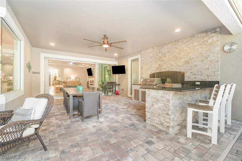 3 bedroom SingleFamilyResidence at 3040 Scarlet Oak Pl, Moody River Estates, North Fort Myers — photo 2