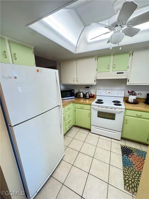 16320 Dublin Cir 203, Fort Myers FL - photo 6 of 22