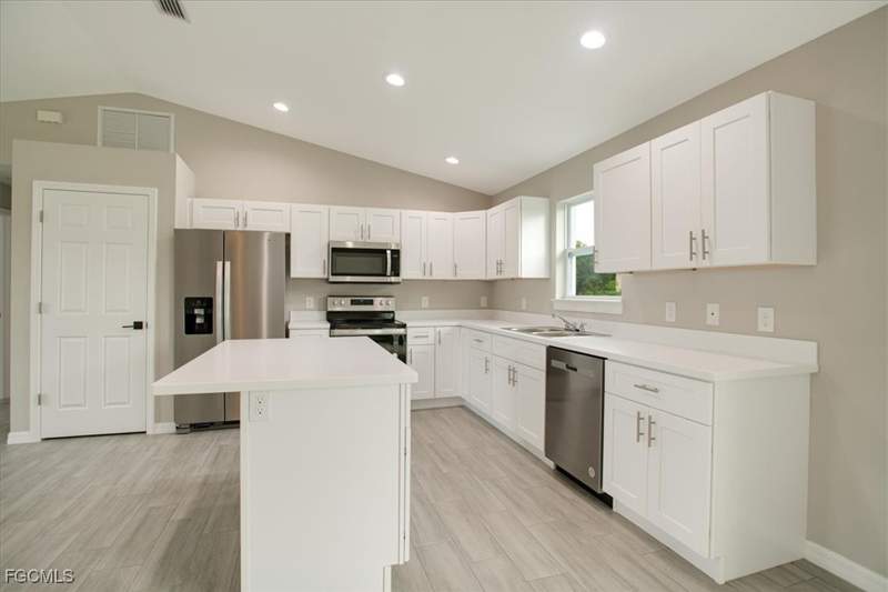 4 bedroom SingleFamilyResidence at 3010 67th St W, Lehigh Acres, Lehigh Acres — photo 3