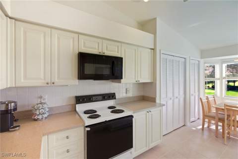 7360 Glenmoor Ln 4306, Naples FL - photo 9 of 45