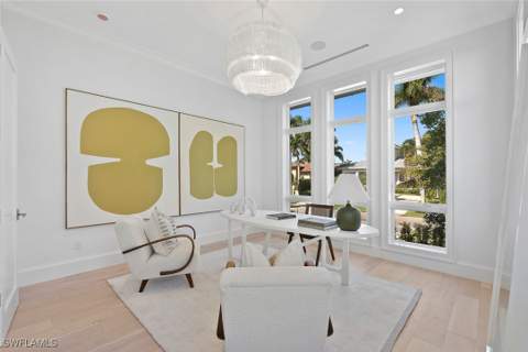 544 13th Ave S, Naples FL - photo 11 of 35