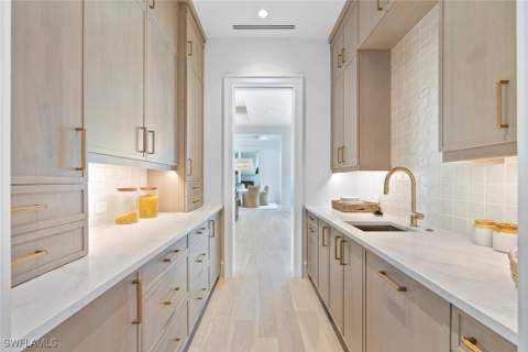 544 13th Ave S, Naples FL - photo 8 of 35