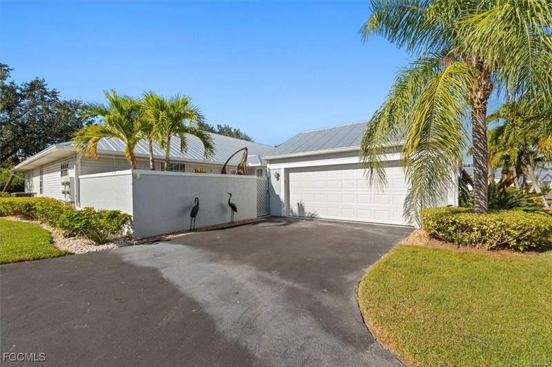 3 bedroom Attached at 15371 River Vista Dr 801, Village Of Indian Creek, North Fort Myers — photo 4