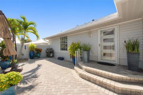 15371 River Vista Dr 801, North Fort Myers FL - photo 6 of 32