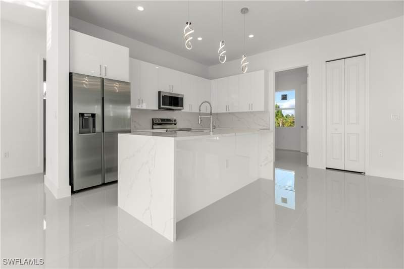 3 bedroom SingleFamilyResidence at 1027 Kirkwood St, Lehigh Acres, Lehigh Acres — photo 2