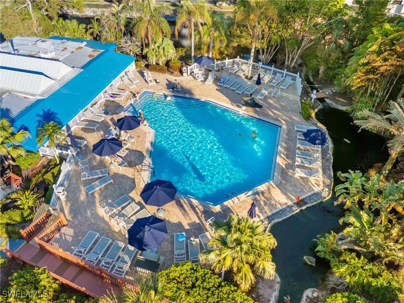 2 bedroom Condominium at 600 Neapolitan Way 257, Park Shore Resort, Naples — photo 2