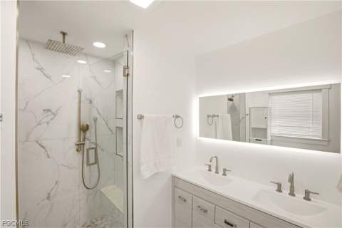 1736 Bonnie Ct, Fort Myers FL - photo 11 of 27