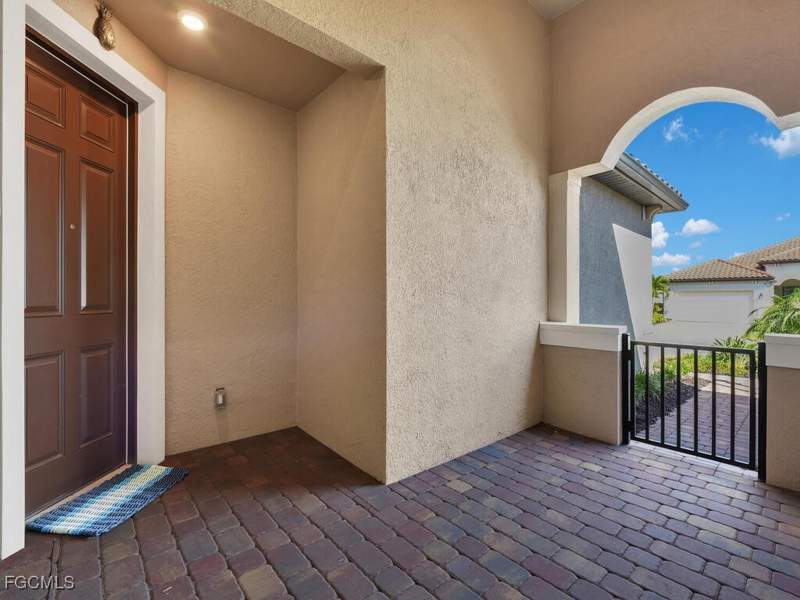 2 bedroom Attached at 17300 Corsini Dr, Esplanade Lake Club, Fort Myers — photo 2