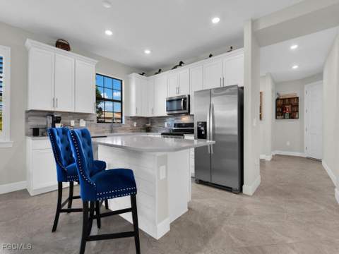 17300 Corsini Dr, Fort Myers FL - photo 6 of 47