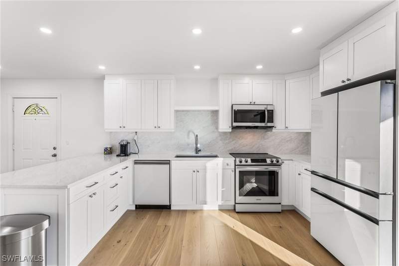 2 bedroom Condominium at 27682 Imperial River Rd Ch2, Mango Creek, Bonita Springs — photo 5