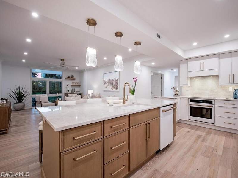 3 bedroom Condominium at 400 Park Shore Dr 102, Colony Gardens, Naples — photo 5